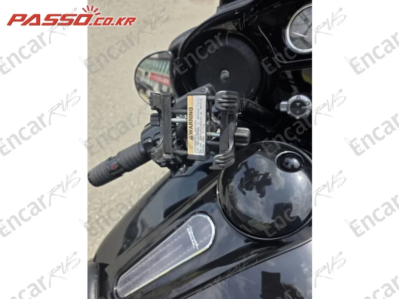 Harley-Davidson Flhx - фото 6