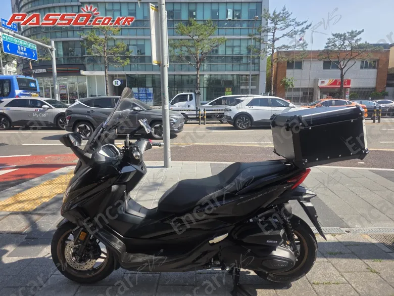 Honda Forza 350 - фото 1