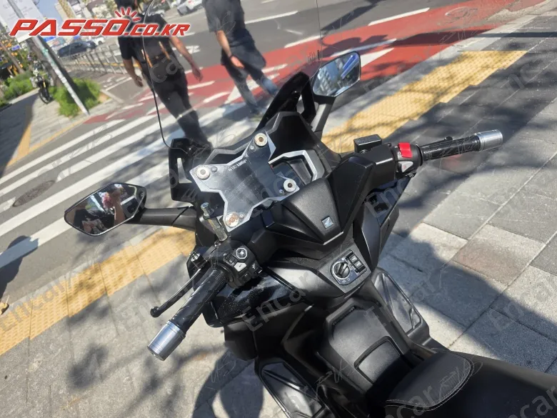 Honda Forza 350 - фото 3