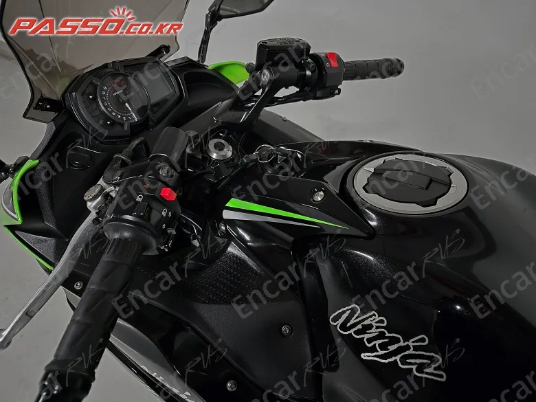Kawasaki Ninja 650 Abs - фото 3
