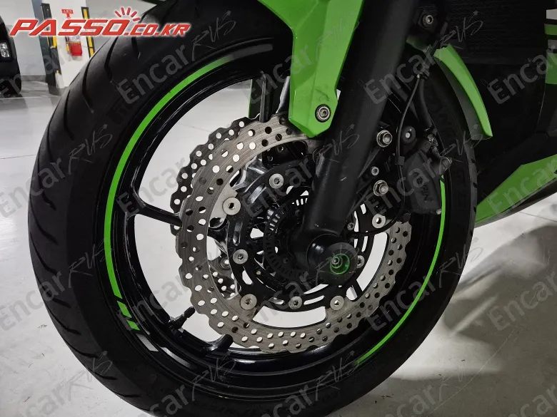 Kawasaki Ninja 650 Abs - фото 5