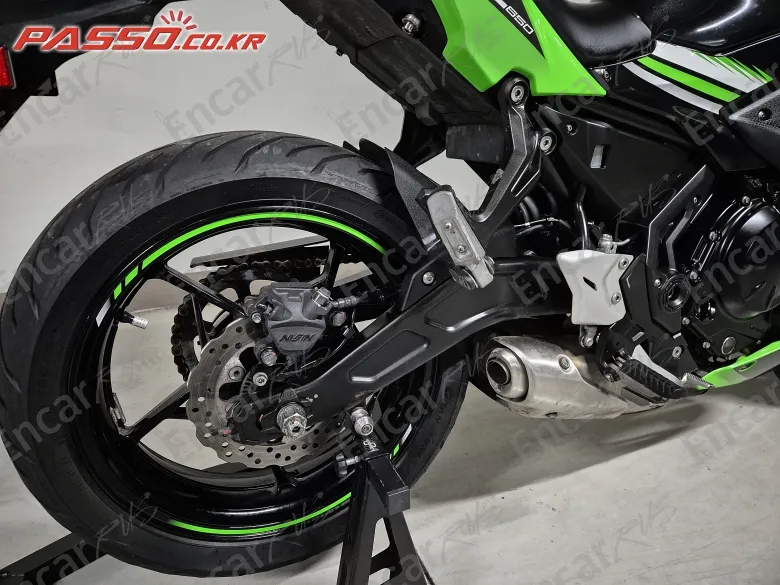 Kawasaki Ninja 650 Abs - фото 6