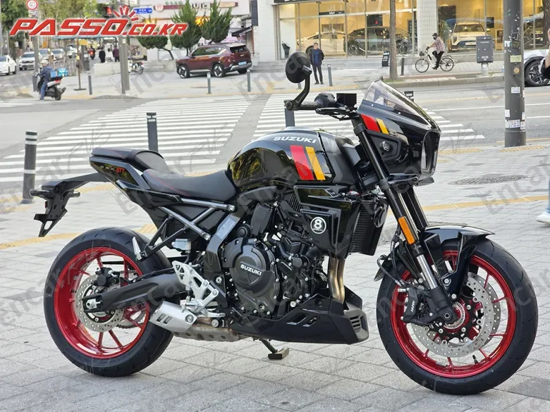 SUZUKI GSX 8 TT - фото 0