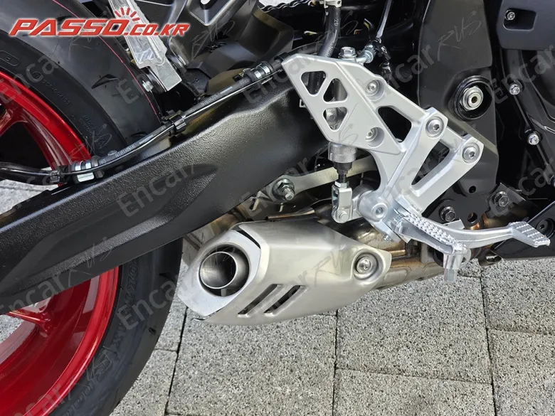 SUZUKI GSX 8 TT - фото 6