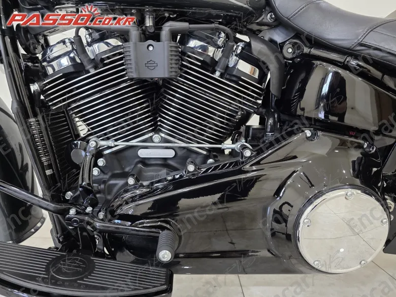 HARLEY-DAVIDSON HERITAGE CLASSIC - фото 4