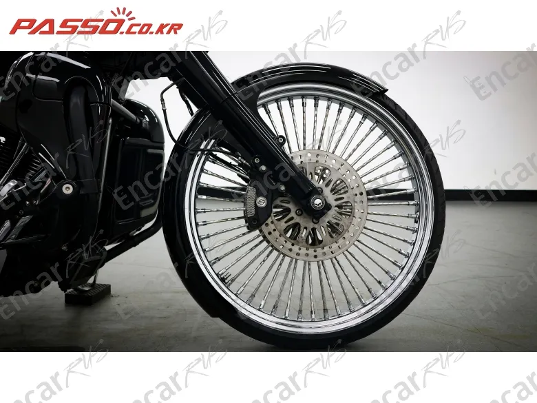Harley-Davidson Flhx - фото 5