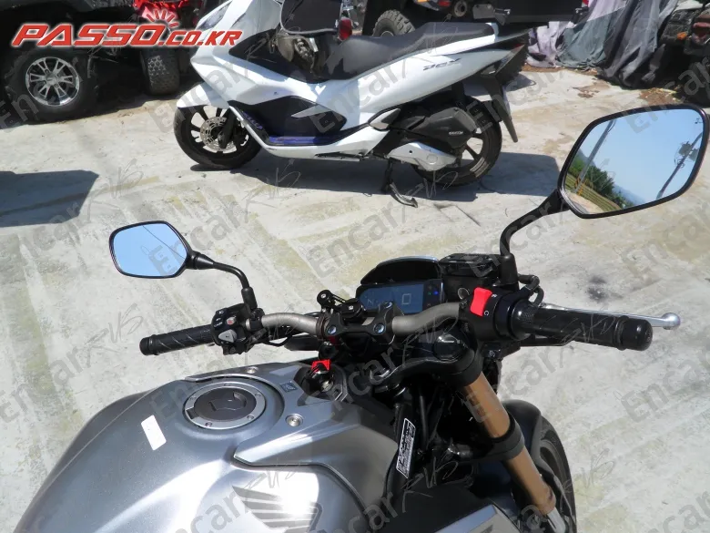 HONDA CB 650 R ABS - фото 3