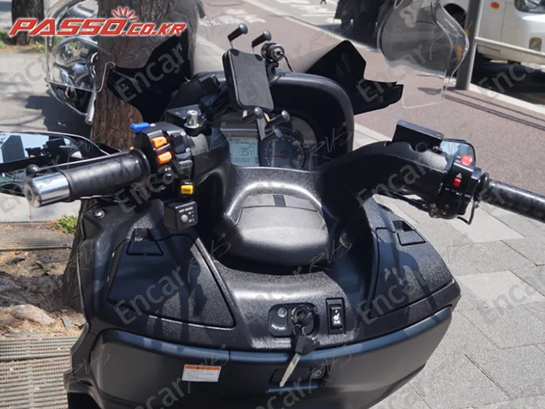 Suzuki Burgman 650 - фото 3