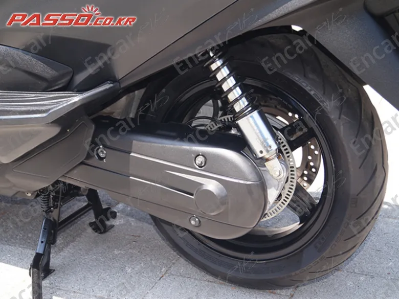 Suzuki Burgman 650 - фото 4