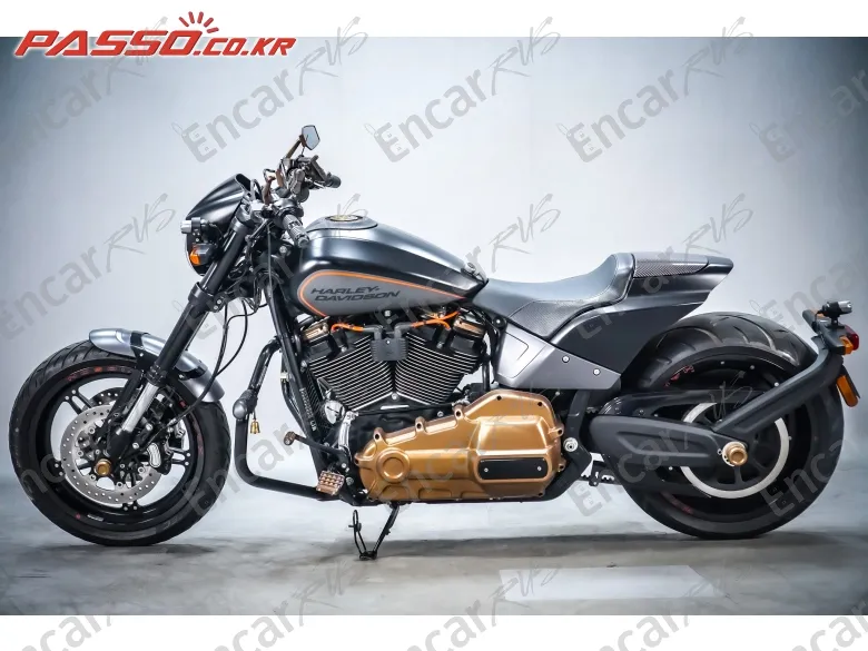 HARLEY-DAVIDSON FXDR 114 - фото 1
