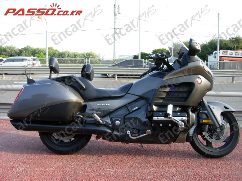 HONDA GOLDWING F6B - фото 0
