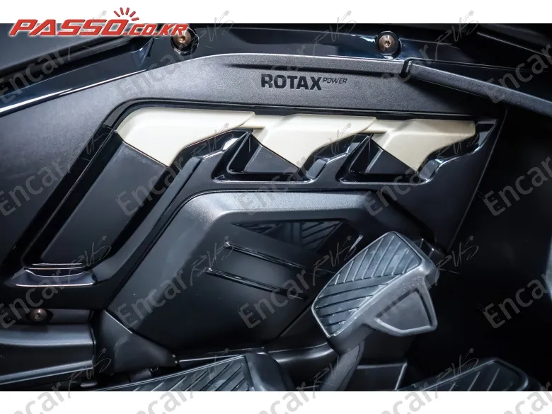 BRP CAN-AM SPYDER RT LIMITED - фото 4
