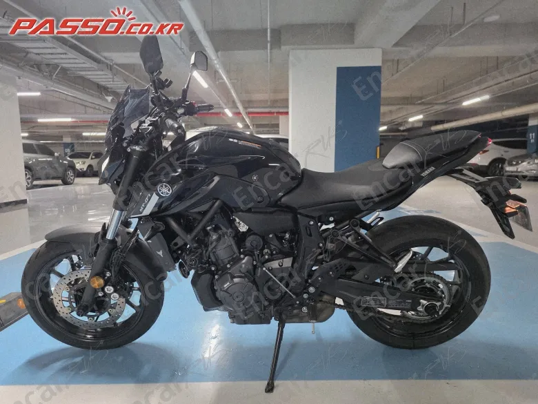 YAMAHA MT 07 - фото 1