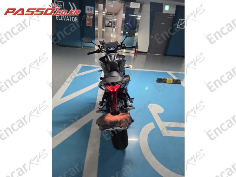 YAMAHA MT 07 - фото 2