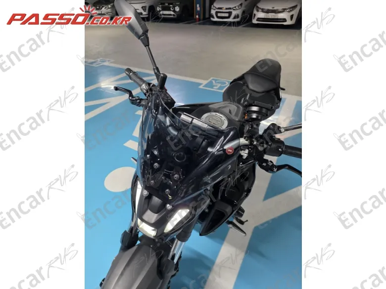 YAMAHA MT 07 - фото 3