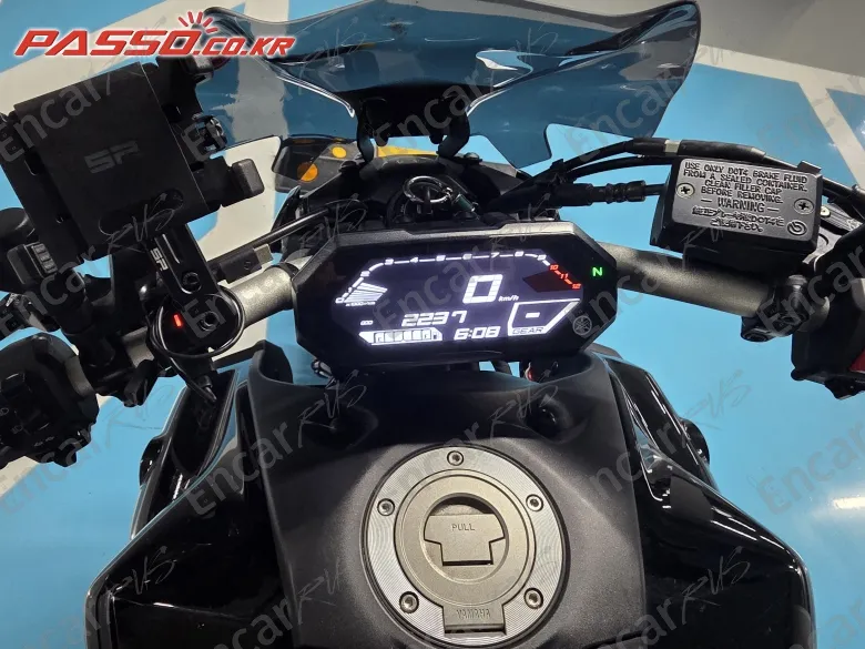 YAMAHA MT 07 - фото 6