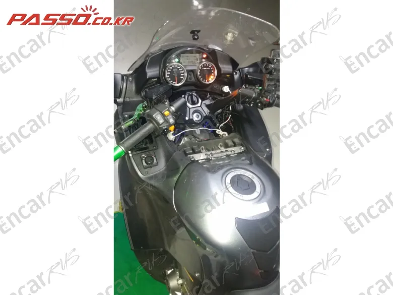 Kawasaki Gtr 1400 - фото 3