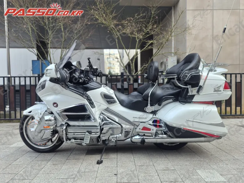 Honda Goldwing 1800 - фото 1
