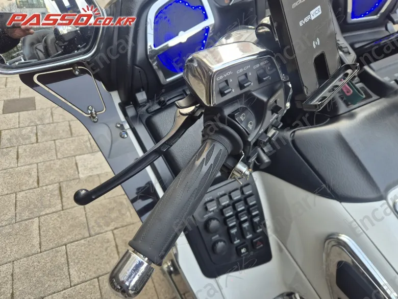 Honda Goldwing 1800 - фото 3