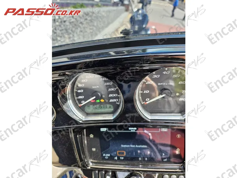 HARLEY-DAVIDSON STREET GLIDE ST - фото 3