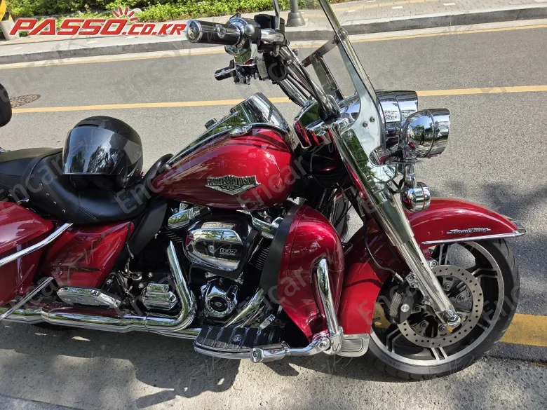 Harley-Davidson Flhr - фото 0