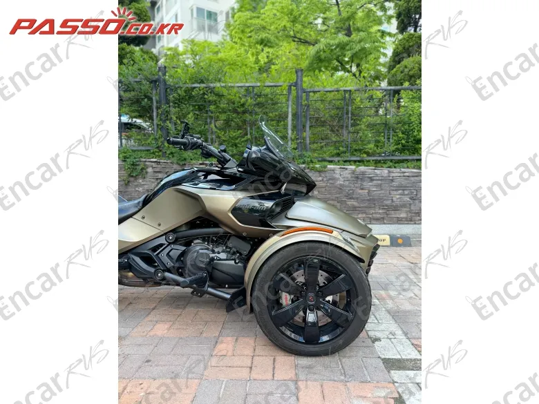 BRP CAN-AM SPYDER F3 T - фото 5