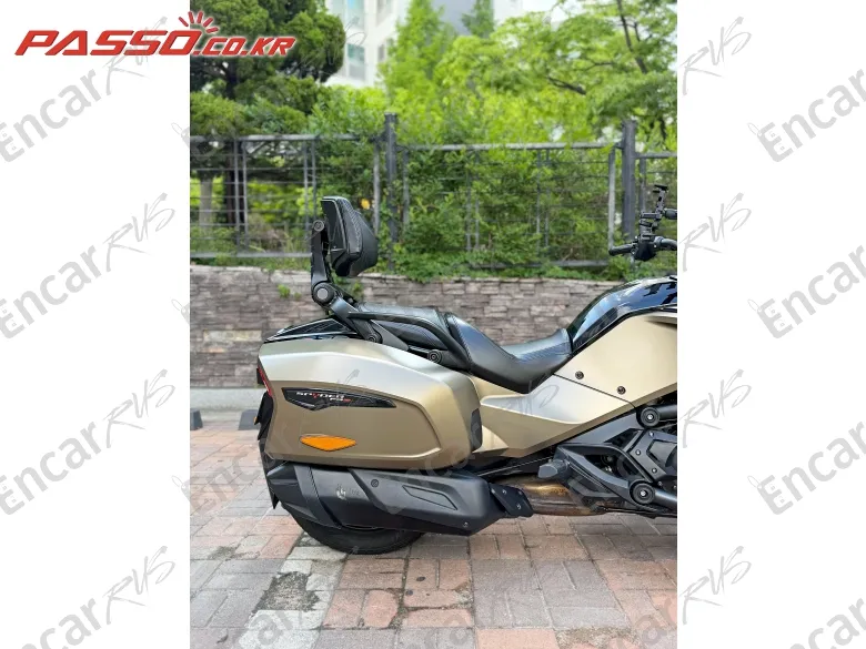 BRP CAN-AM SPYDER F3 T - фото 6