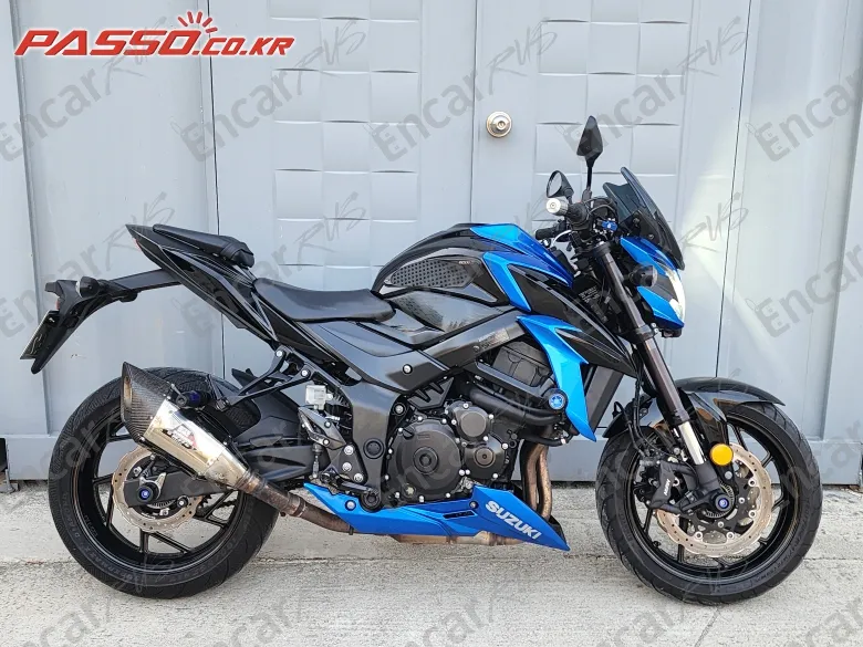 SUZUKI GSX S 750 - фото 0