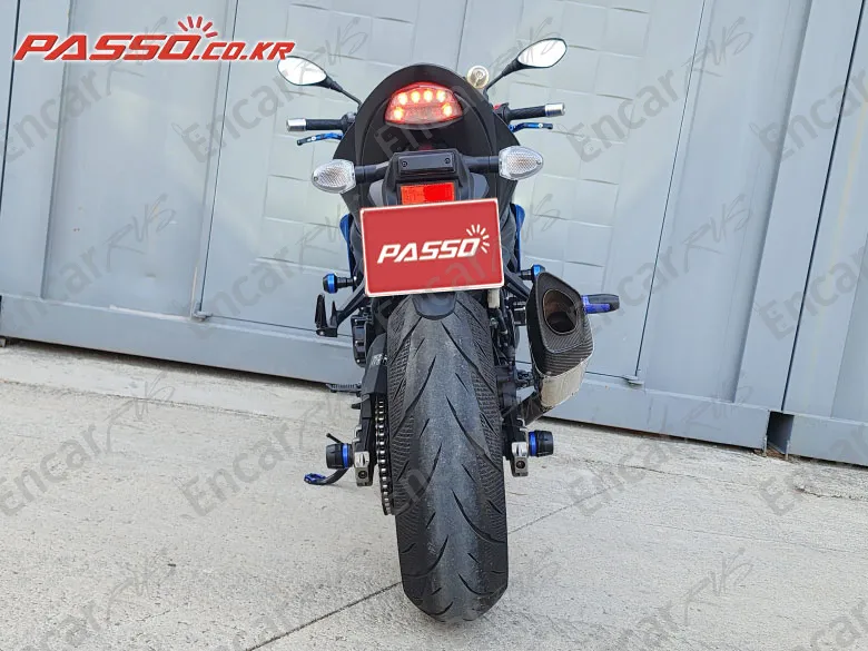 SUZUKI GSX S 750 - фото 2