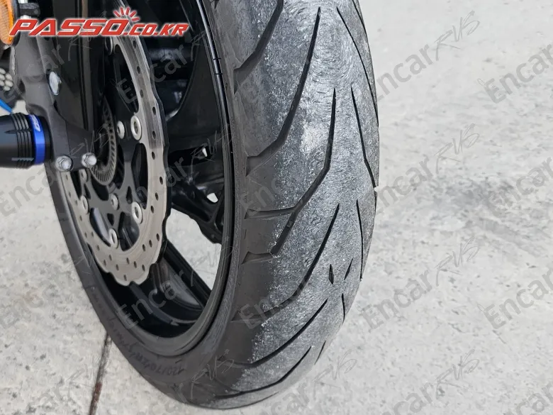 SUZUKI GSX S 750 - фото 5