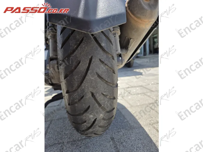 Honda Forza 350 - фото 5