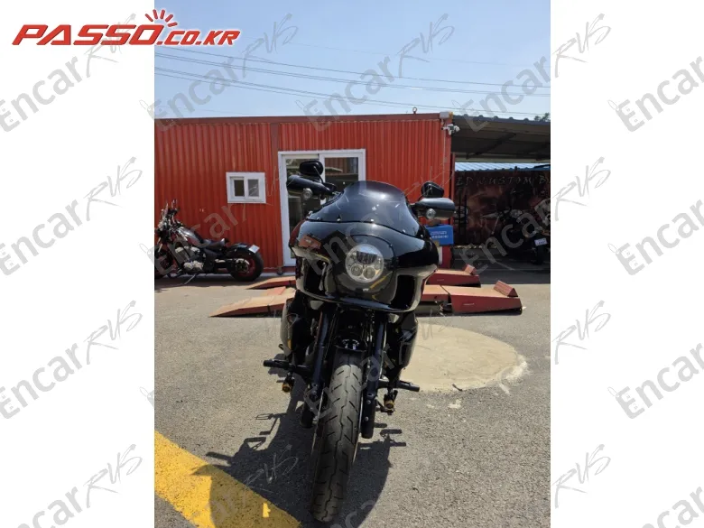 HARLEY-DAVIDSON SOFTAIL LOW RIDER S - фото 5