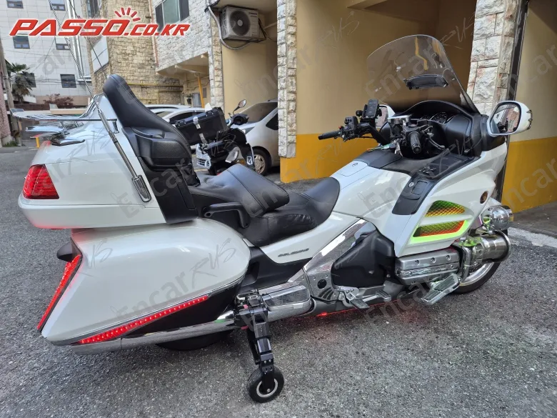 Honda Goldwing 1800 - фото 0