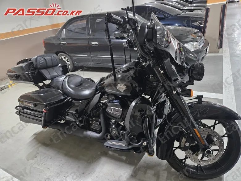 Harley-Davidson Flhxs Street Glide Special - фото 0