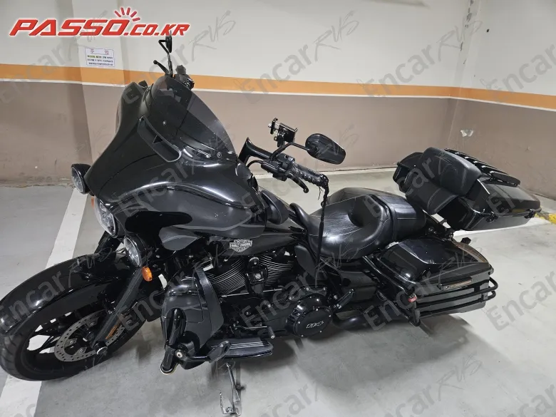 Harley-Davidson Flhxs Street Glide Special - фото 1