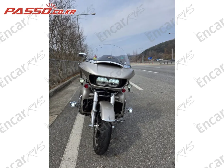 HARLEY-DAVIDSON FLTRU - фото 5