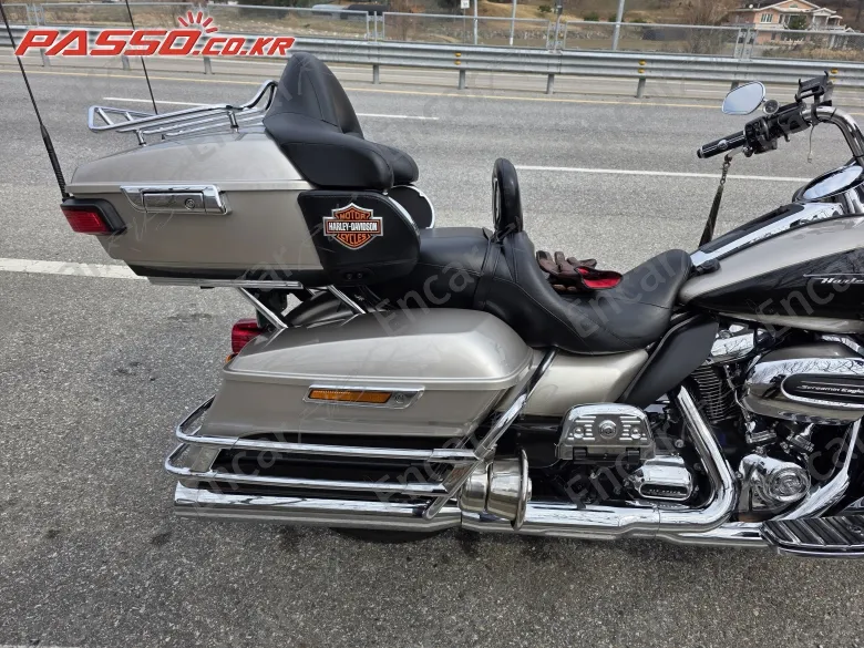 HARLEY-DAVIDSON FLTRU - фото 6