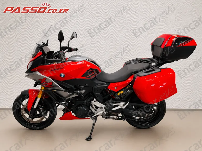 BMW F 900 XR - фото 1