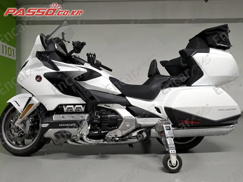 HONDA GOLDWING TOUR DCT AIRBAG - фото 1
