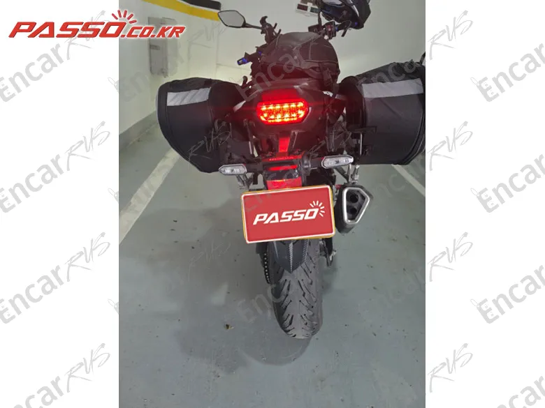 HONDA CB 750 HORNET - фото 2