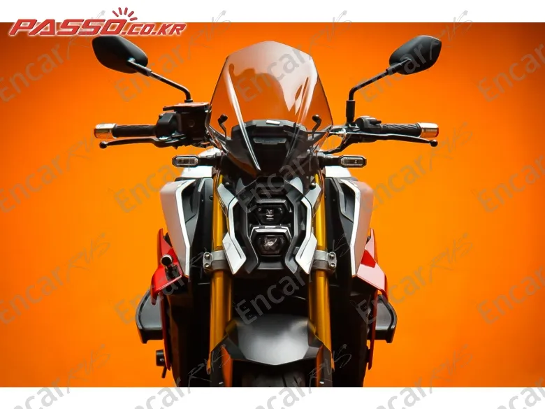 Suzuki Gsx S 1000 - фото 4