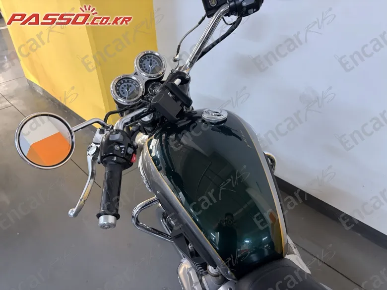 TRIUMPH BONNEVILLE T120 - фото 6