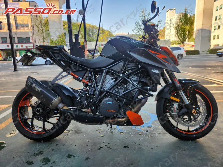 KTM 1290 SUPER DUKE R - фото 0