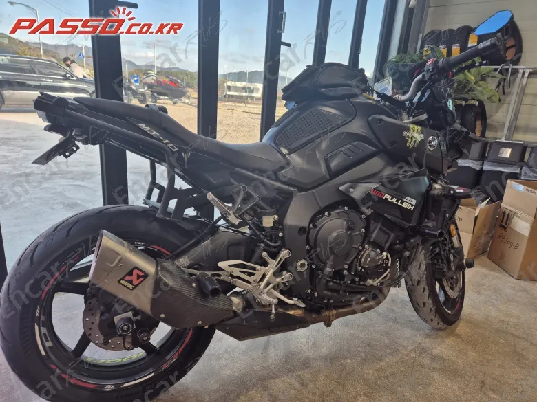 YAMAHA MT 10 - фото 2
