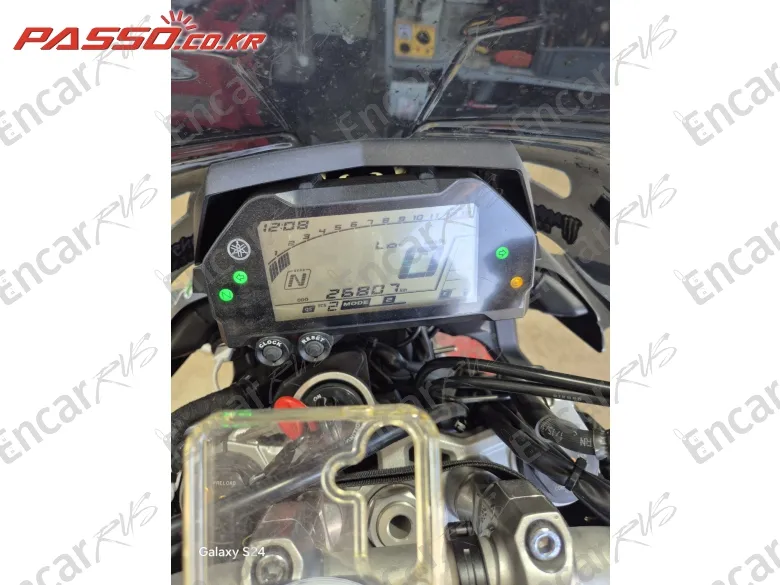 YAMAHA MT 10 - фото 3