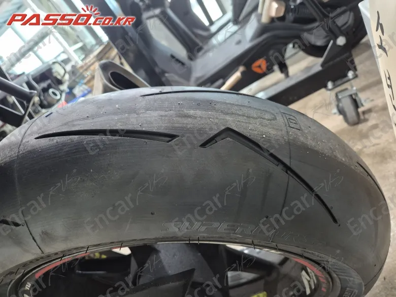 YAMAHA MT 10 - фото 4