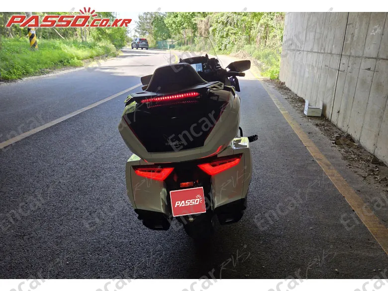 HONDA GOLDWING TOUR DCT AIRBAG - фото 2