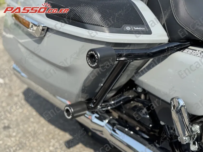 Harley-Davidson Fltr - фото 6