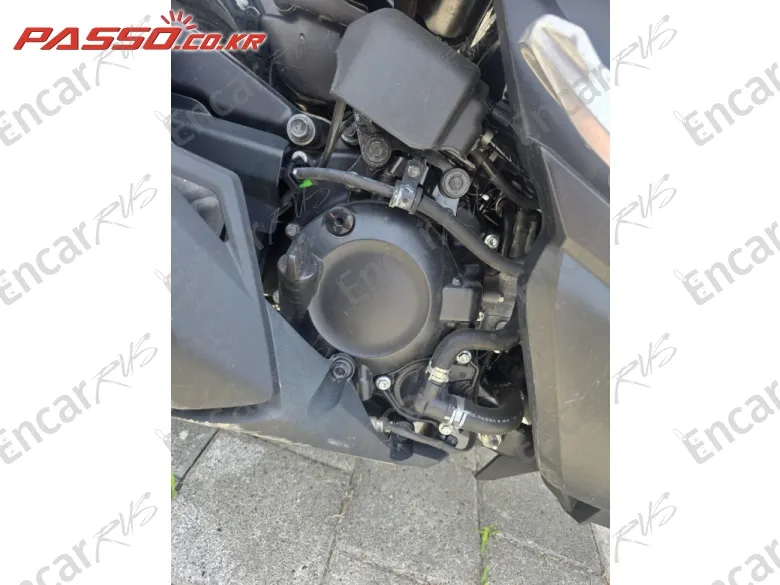 Honda Forza 350 - фото 4