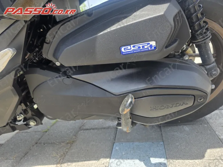 Honda Forza 350 - фото 6